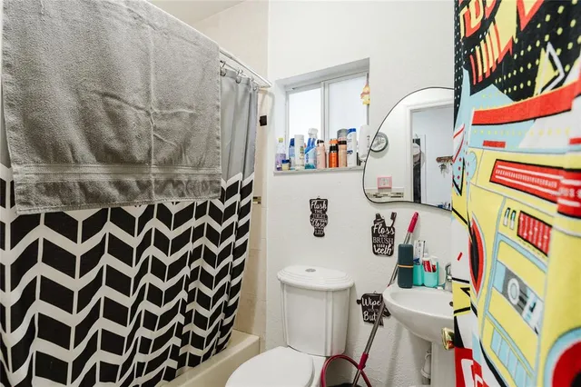 $680,000 | 810 Northwest 112th Street, Miami, FL 33168