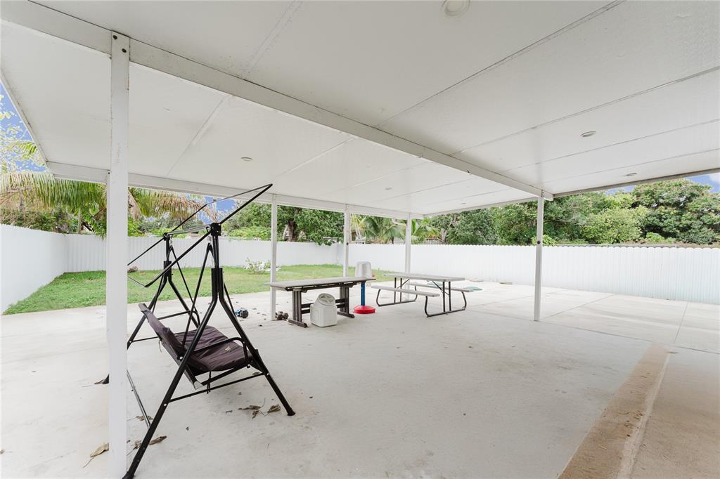 810 Northwest 112th Street Miami, FL 33168 - Photo 5 of 44