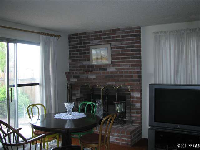 4395 Valdez Way Reno, NV 89502 - Photo 5 of 12 Photo 5