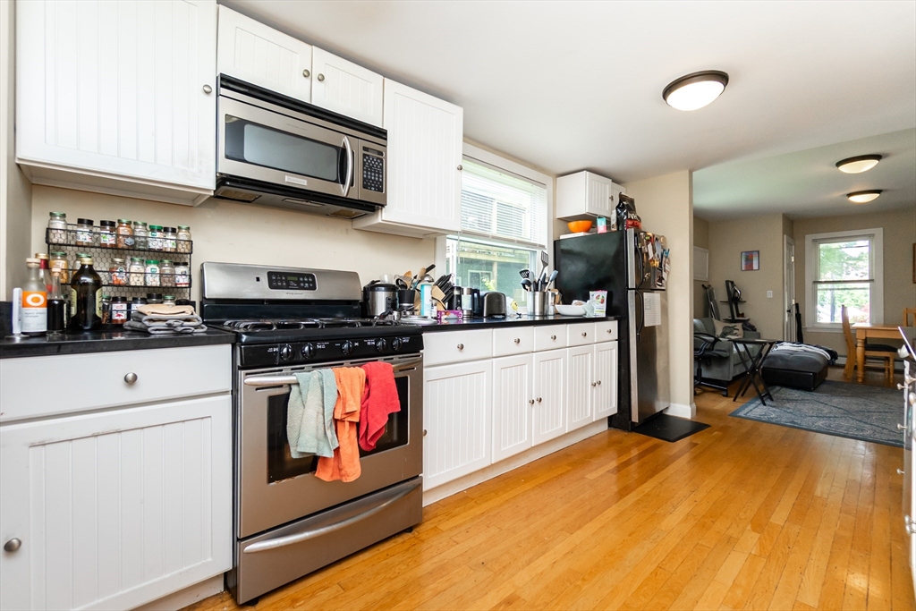 214 R Harvard Street, Unit 2 Cambridge, MA 02139 - Photo 21 of 25