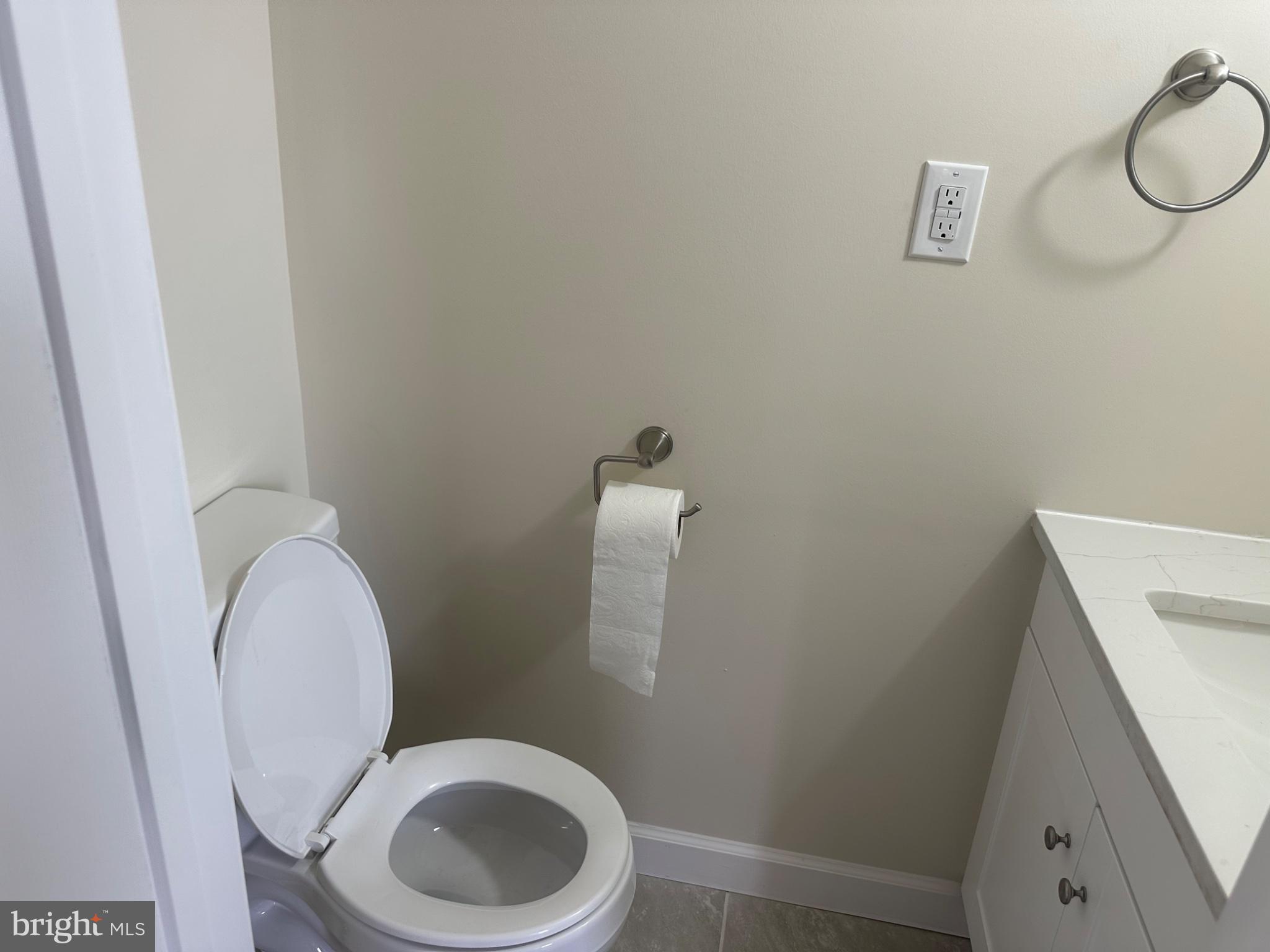 818 Chillum Road Hyattsville, MD 20783 - Photo 3 of 37 Gallery Image 3