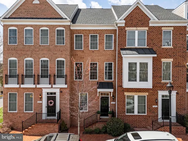 $650,000 | 459 Haupt Square Southeast, Leesburg, VA 20175