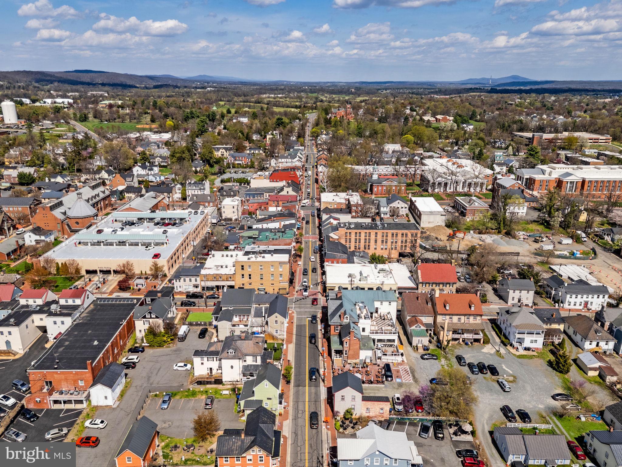 459 Haupt Square Southeast Leesburg, VA 20175 - Photo 68 of 80 an aerial view of residential houses with outdoor space