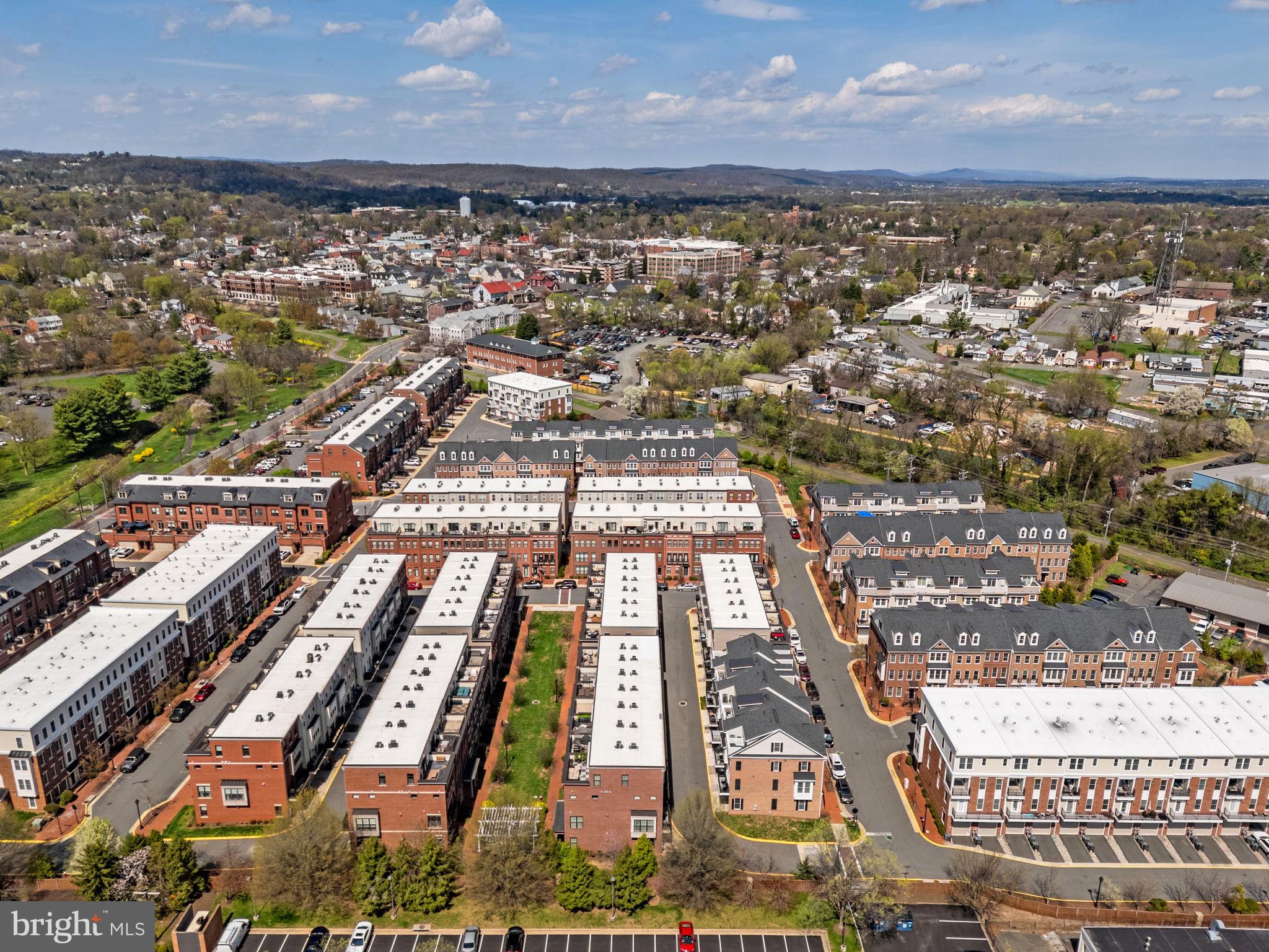 459 Haupt Square Southeast Leesburg, VA 20175 - Photo 71 of 80 an aerial view of residential houses with outdoor space