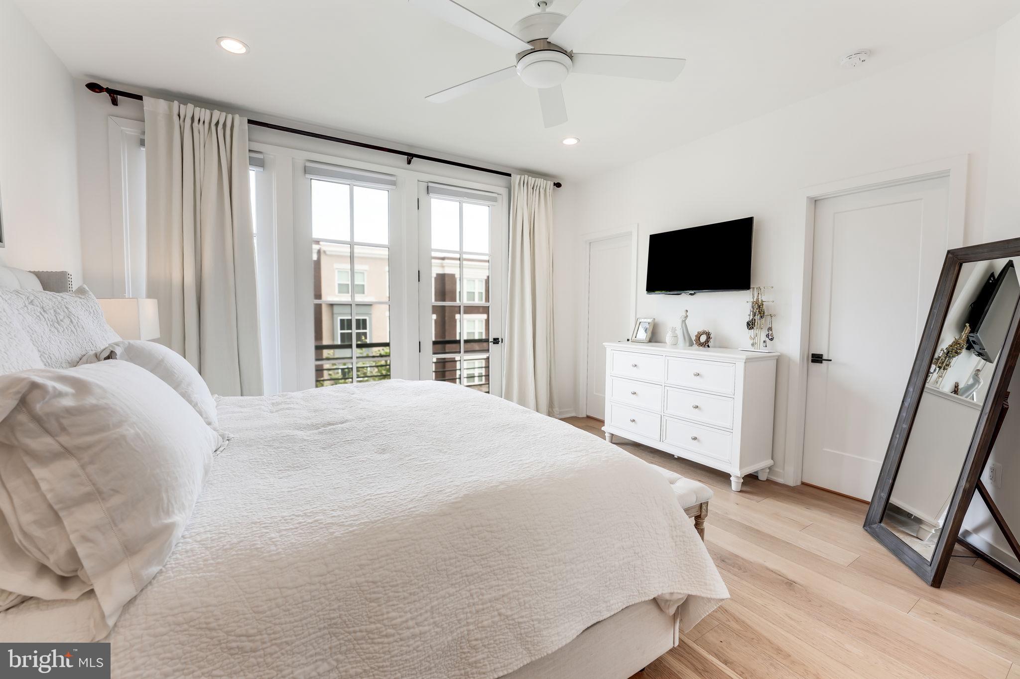 1964 Roland Clarke Place Reston, VA 20191 - Photo 16 of 37
