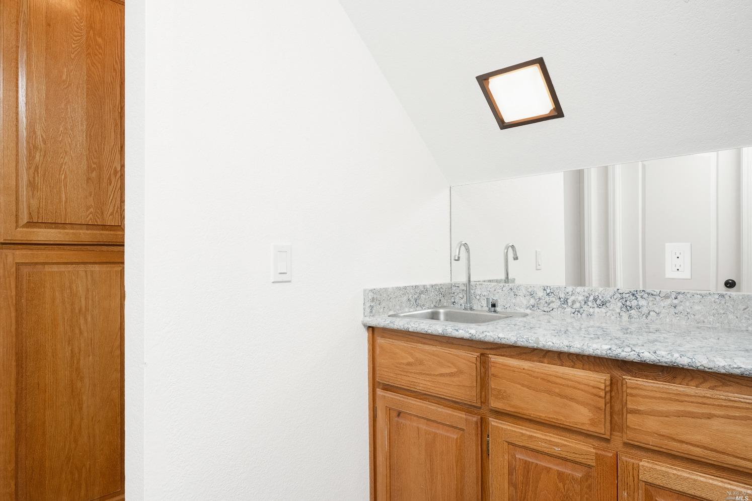 7216 Roxanne Lane Rohnert Park, CA 94928 - Photo 16 of 40