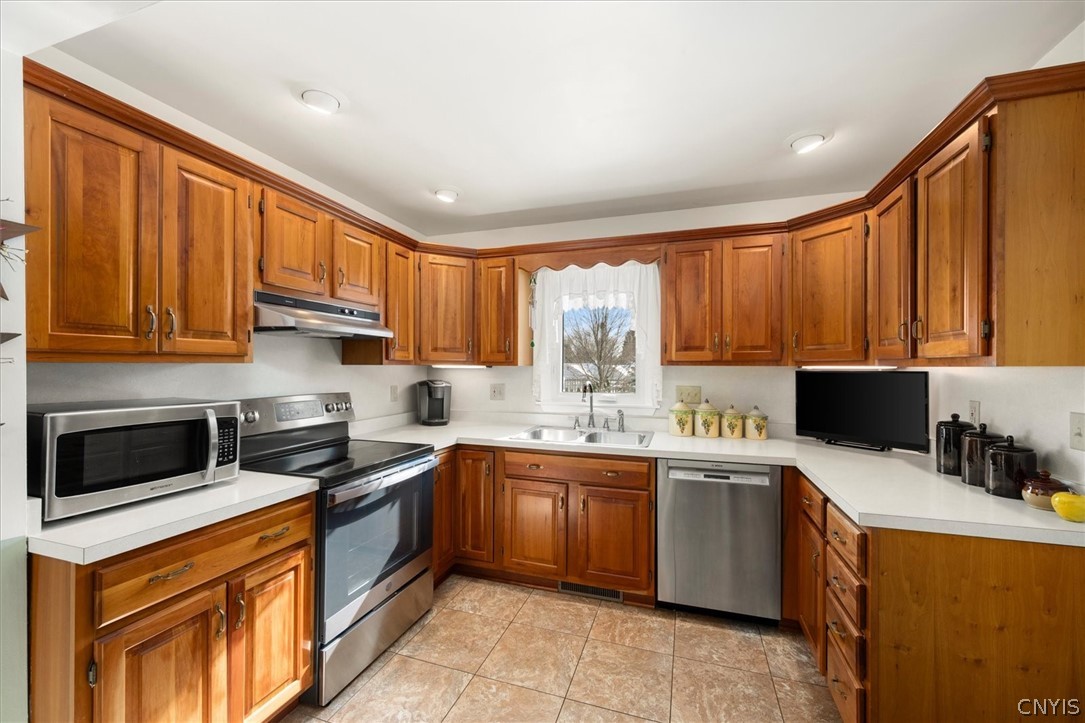 811 Massena Avenue Rome, NY 13440 - Photo 8 of 34