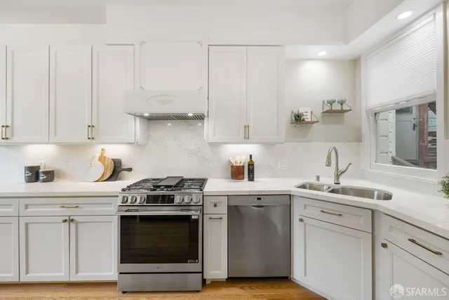 $1,549,000 | 335 Lake Street, San Francisco, CA 94118