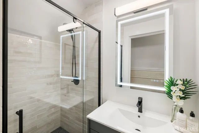 $1,549,000 | 335 Lake Street, San Francisco, CA 94118