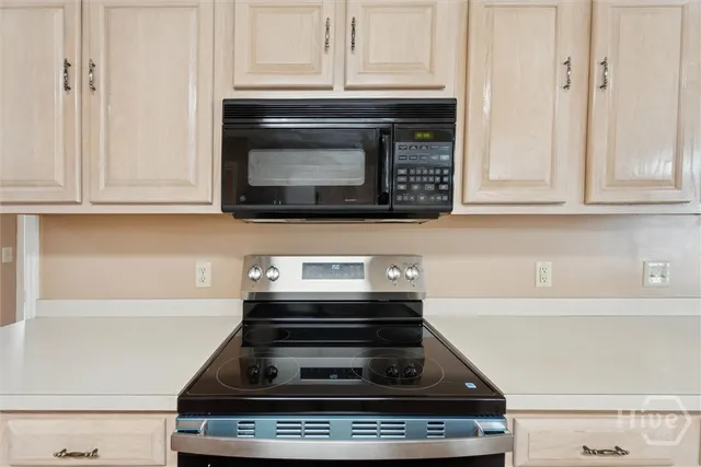 $630,000 | 121 Summer Winds Drive, Savannah, GA 31410