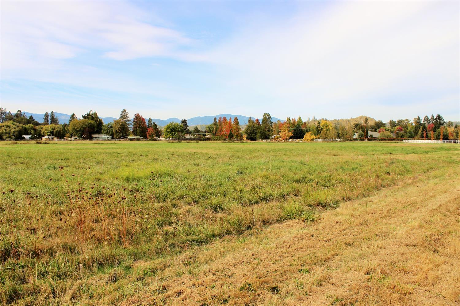 4327 Leonard Road Grants Pass, OR 97527 - Photo 15 of 26 Additional Photo