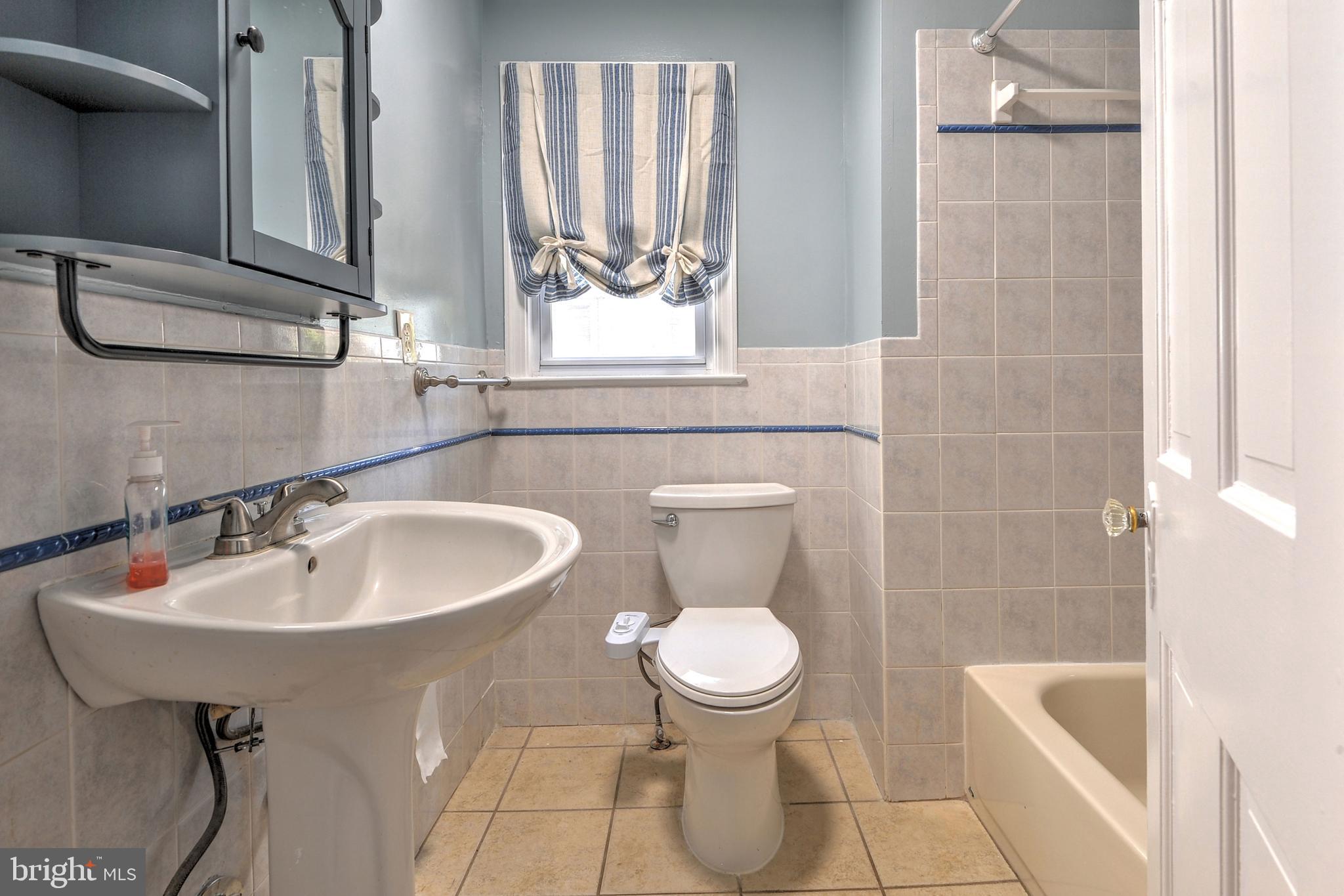 8016 Old Georgetown Road Bethesda, MD 20814 - Photo 20 of 36 Full Bath 2-Main
