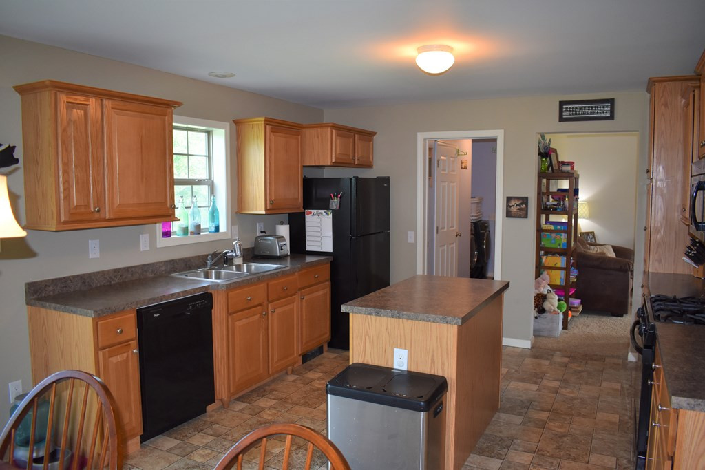 98 Moffitt Road Plattsburgh, NY 12901 - Photo 21 of 29 Gallery Image 21