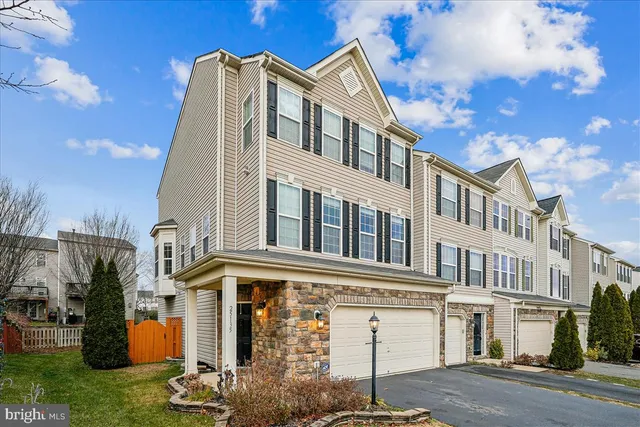 $730,000 | 25135 Hummocky Terrace, Aldie, VA 20105