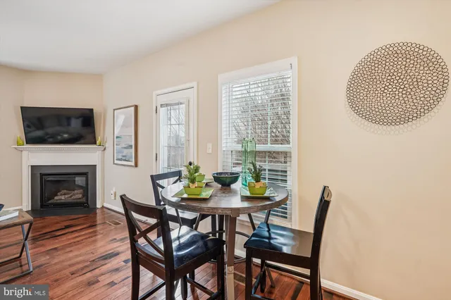 $730,000 | 25135 Hummocky Terrace, Aldie, VA 20105