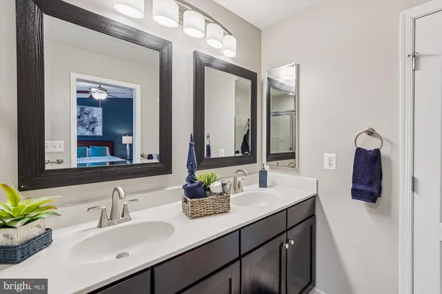 $730,000 | 25135 Hummocky Terrace, Aldie, VA 20105