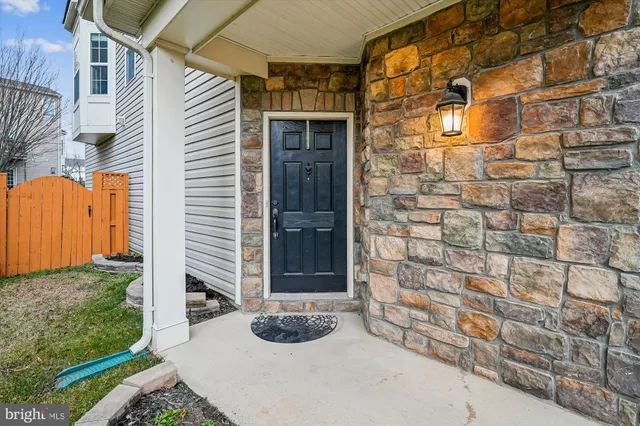 $730,000 | 25135 Hummocky Terrace, Aldie, VA 20105