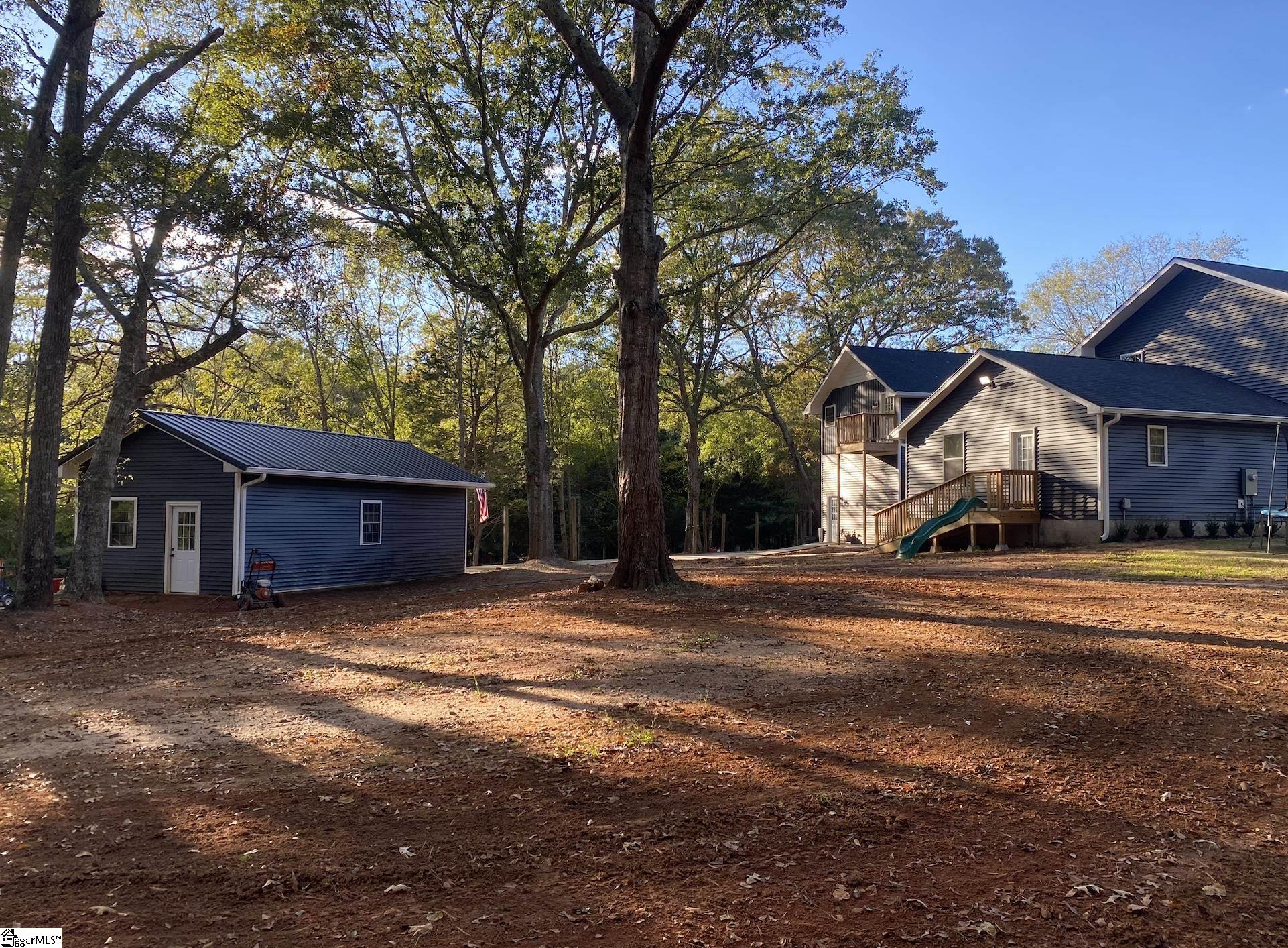 143 Marler Road Gray Court, SC 29645 - Photo 8 of 28