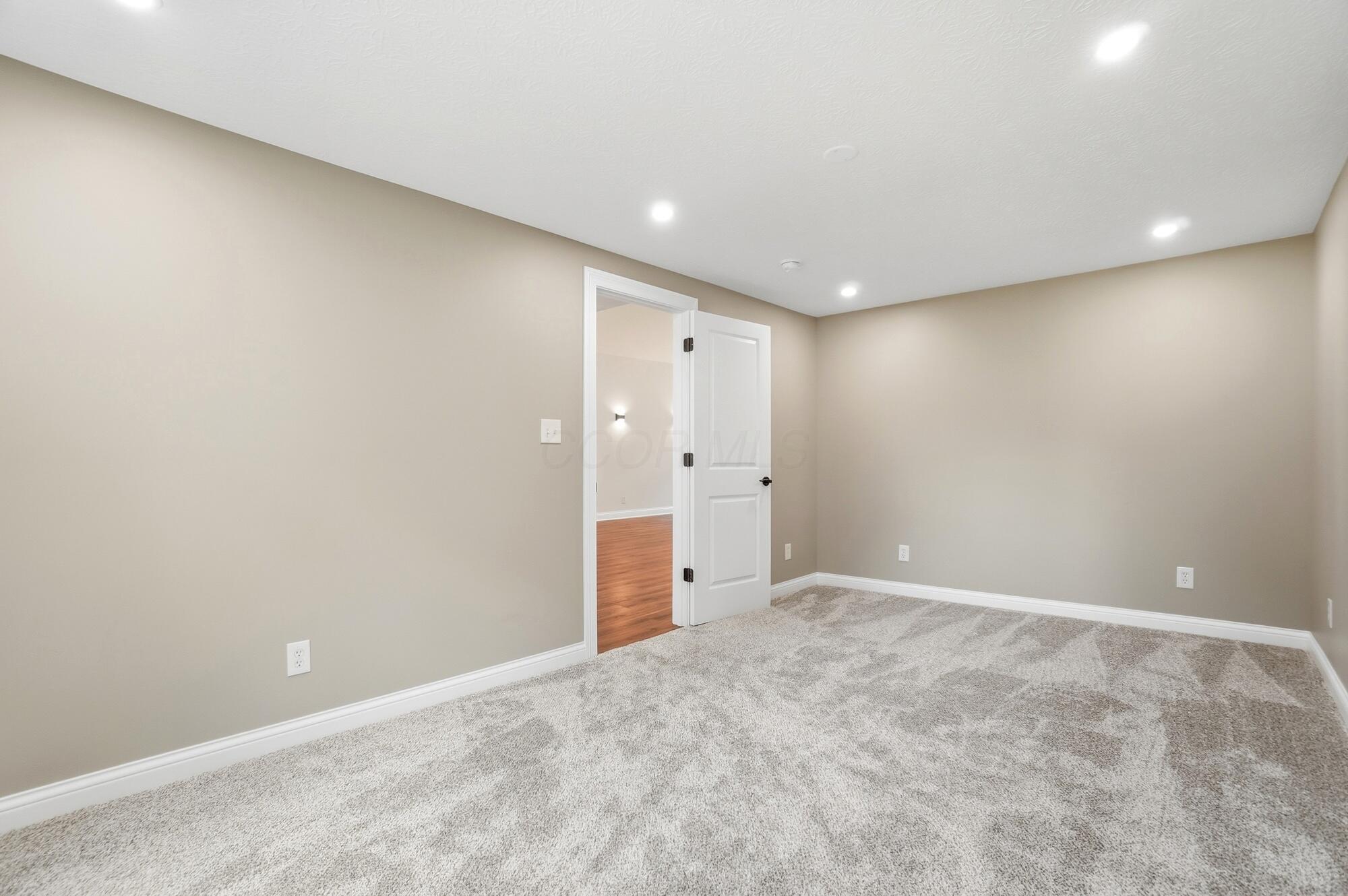 8385 Northeast Plain City-Georgesville Road, Unit R Plain City, OH 43064 - Photo 25 of 59 bedroom