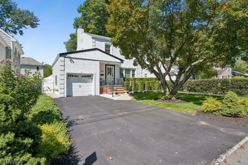 25 Swan Road Livingston, NJ 07039 - Photo 34 of 35 Gallery Image 34