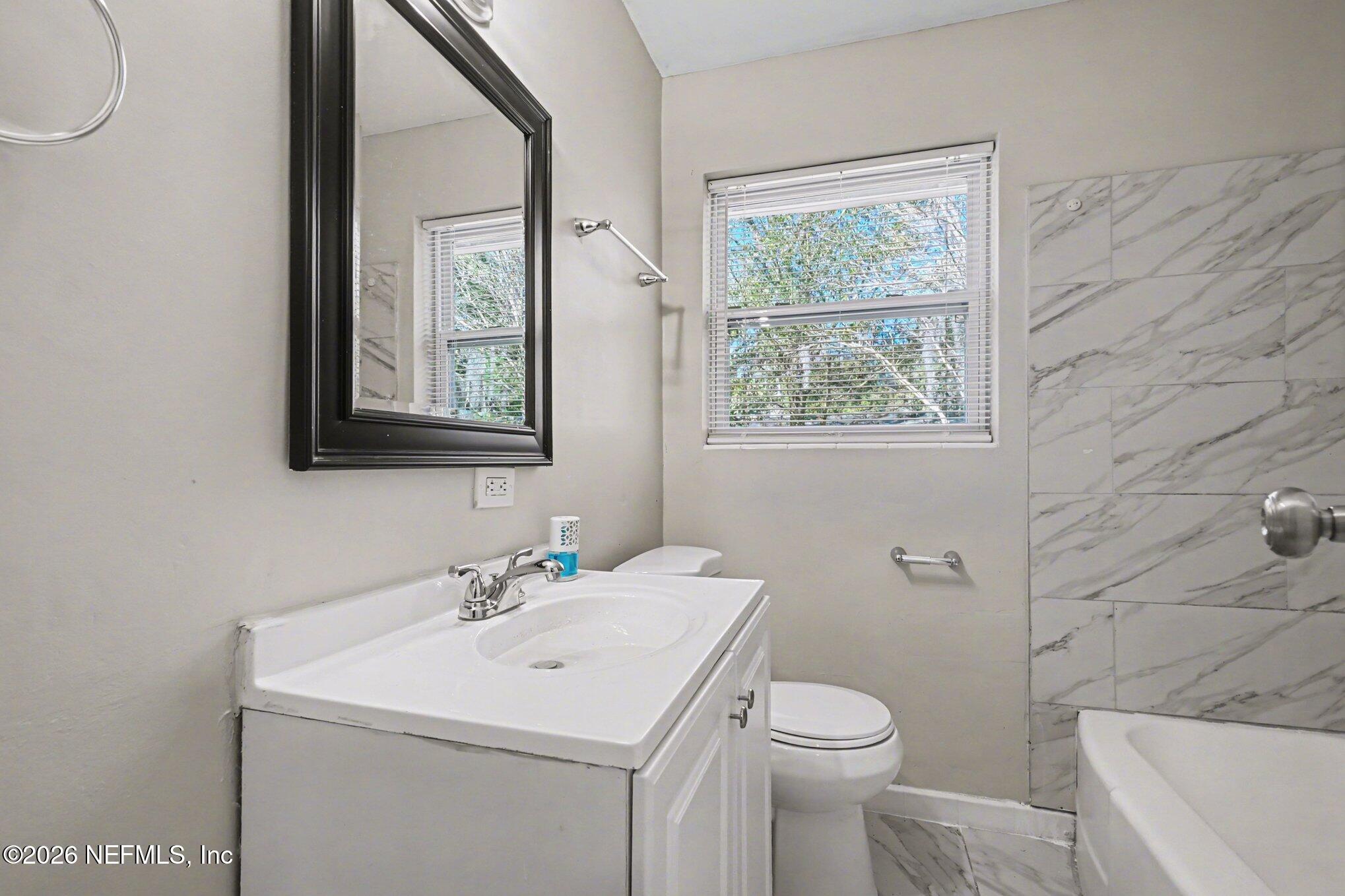7213 Hallock Street Jacksonville, FL 32211 - Photo 7 of 15 007_file_1937