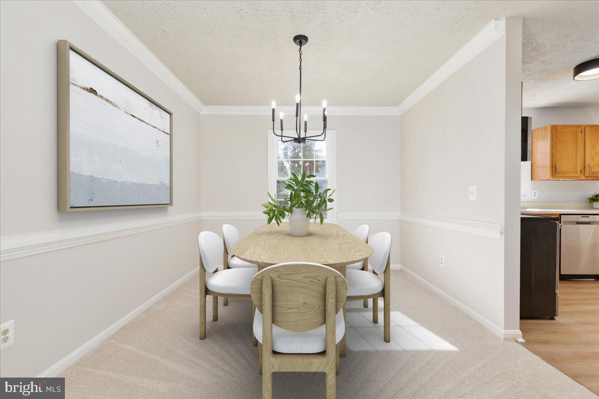 1904 East Beech Road Sterling, VA 20164 - Photo 9 of 52 Dining Room (with virtual staging)