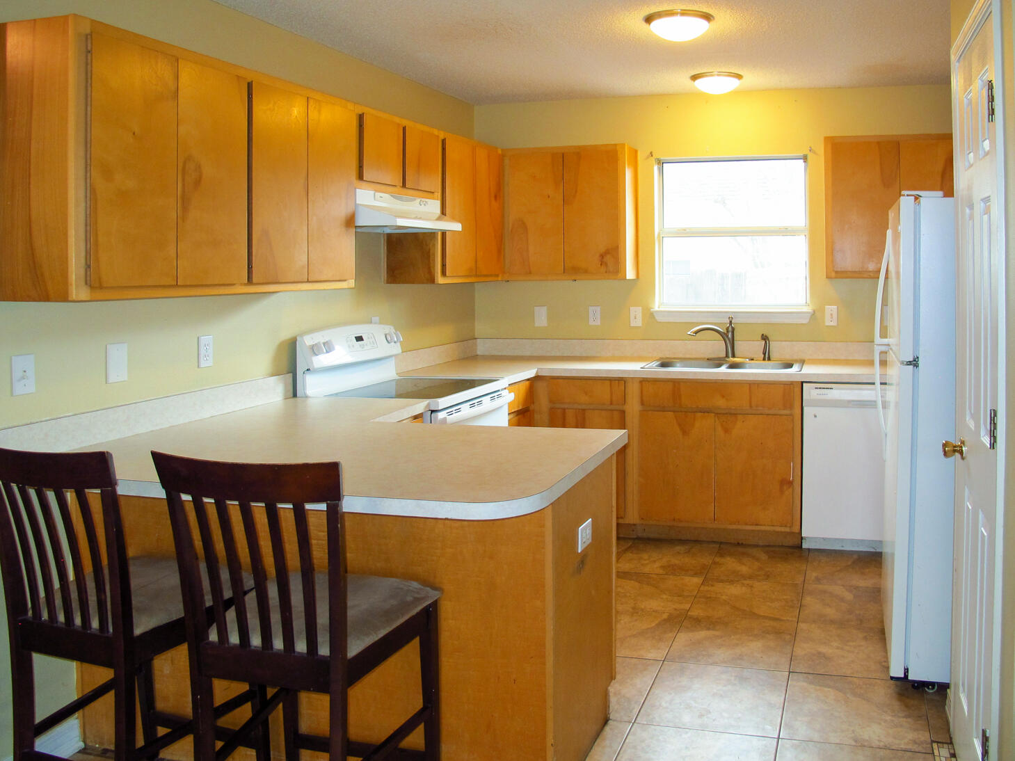 78 Stowe Road Mary Esther, FL 32569 - Photo 13 of 32 Kitchen 2