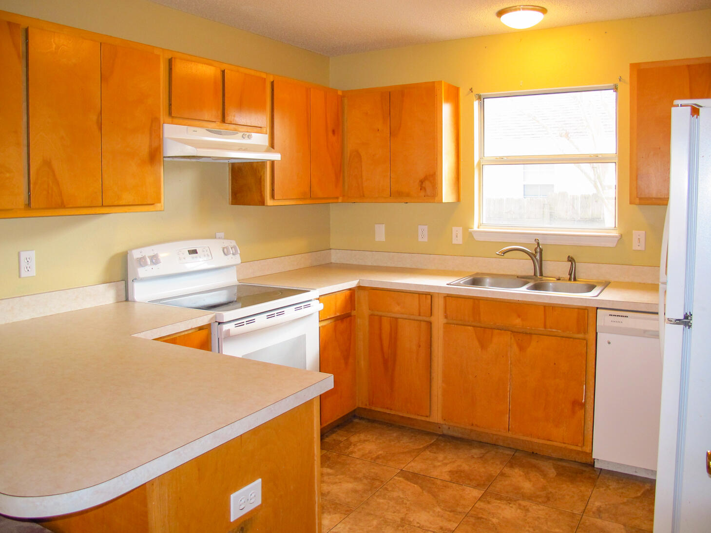 78 Stowe Road Mary Esther, FL 32569 - Photo 14 of 32 Kitchen 3