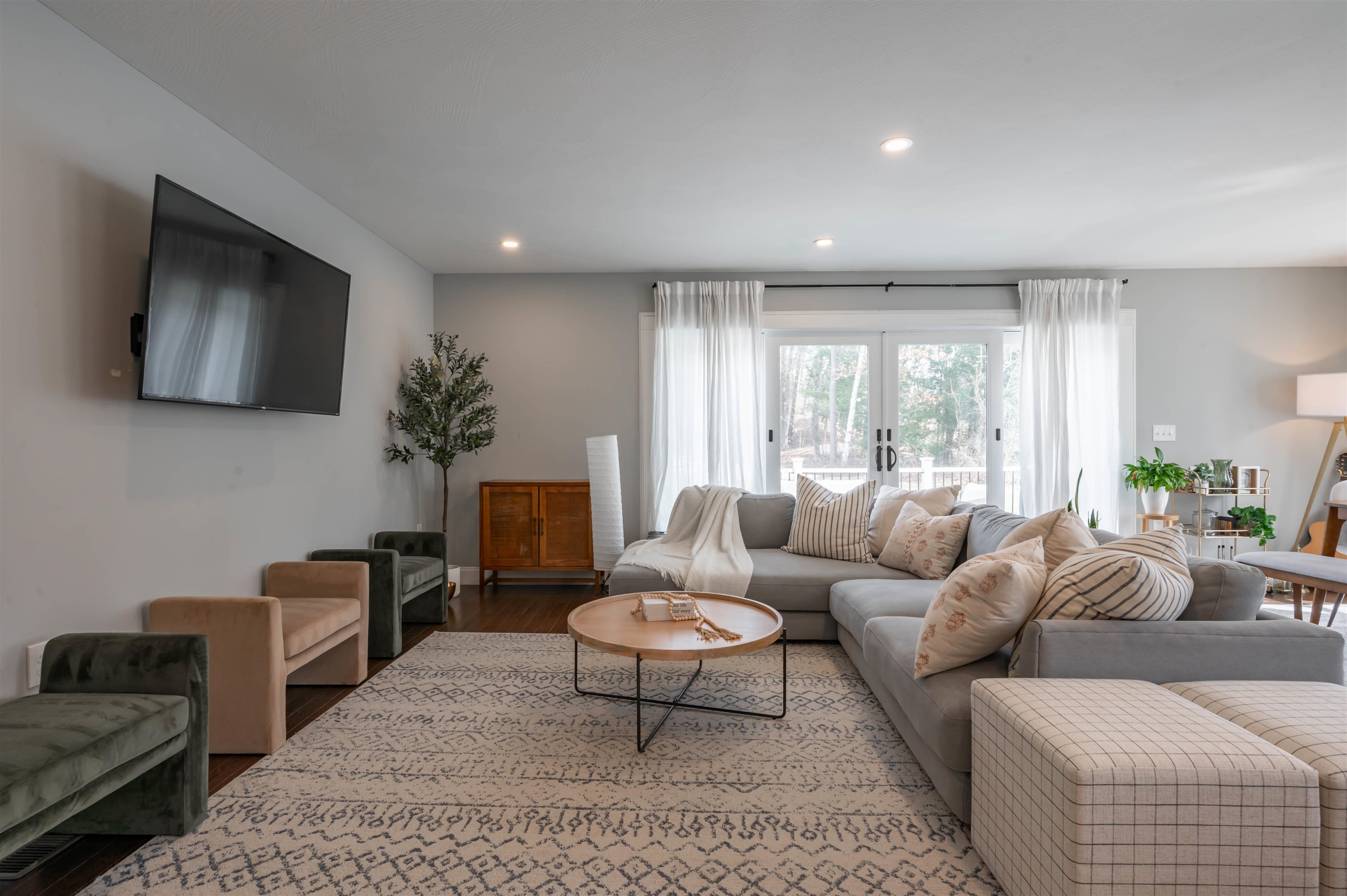 285 B Webster Street Hudson, NH 03051 - Photo 13 of 54