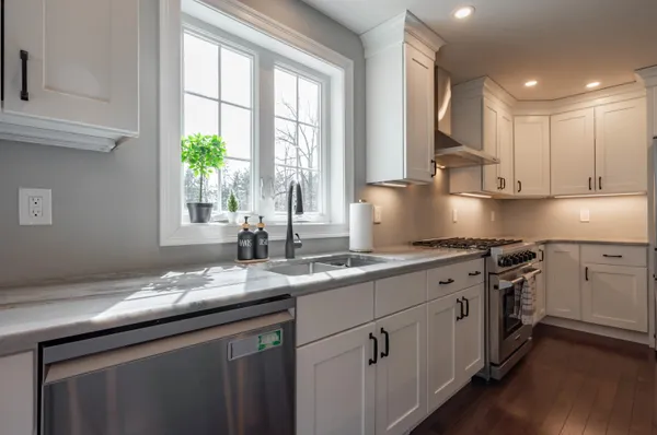$664,900 | 285 B Webster Street, Hudson, NH 03051
