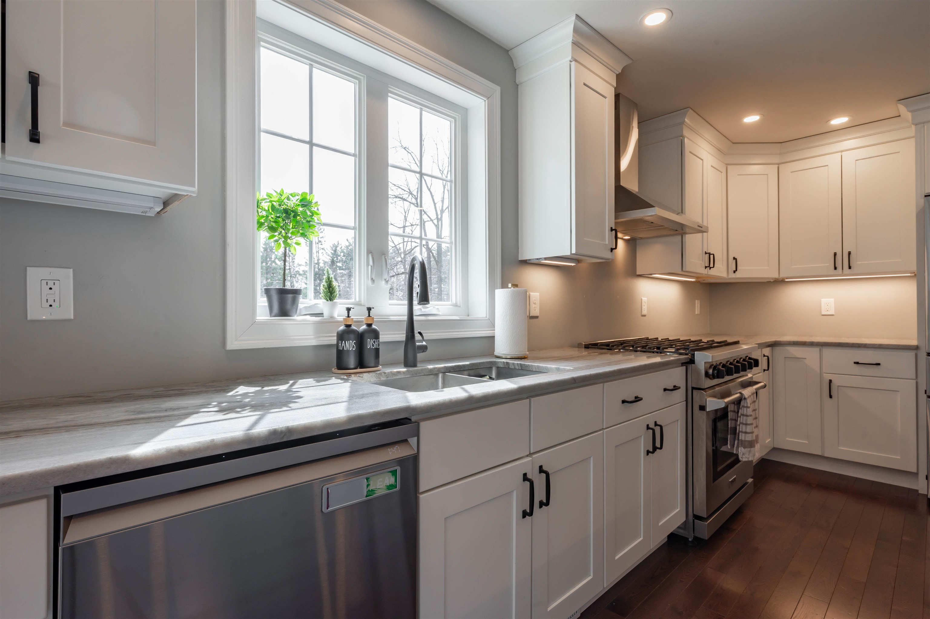 285 B Webster Street Hudson, NH 03051 - Photo 22 of 54