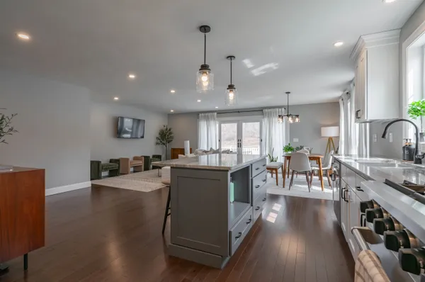 $664,900 | 285 B Webster Street, Hudson, NH 03051