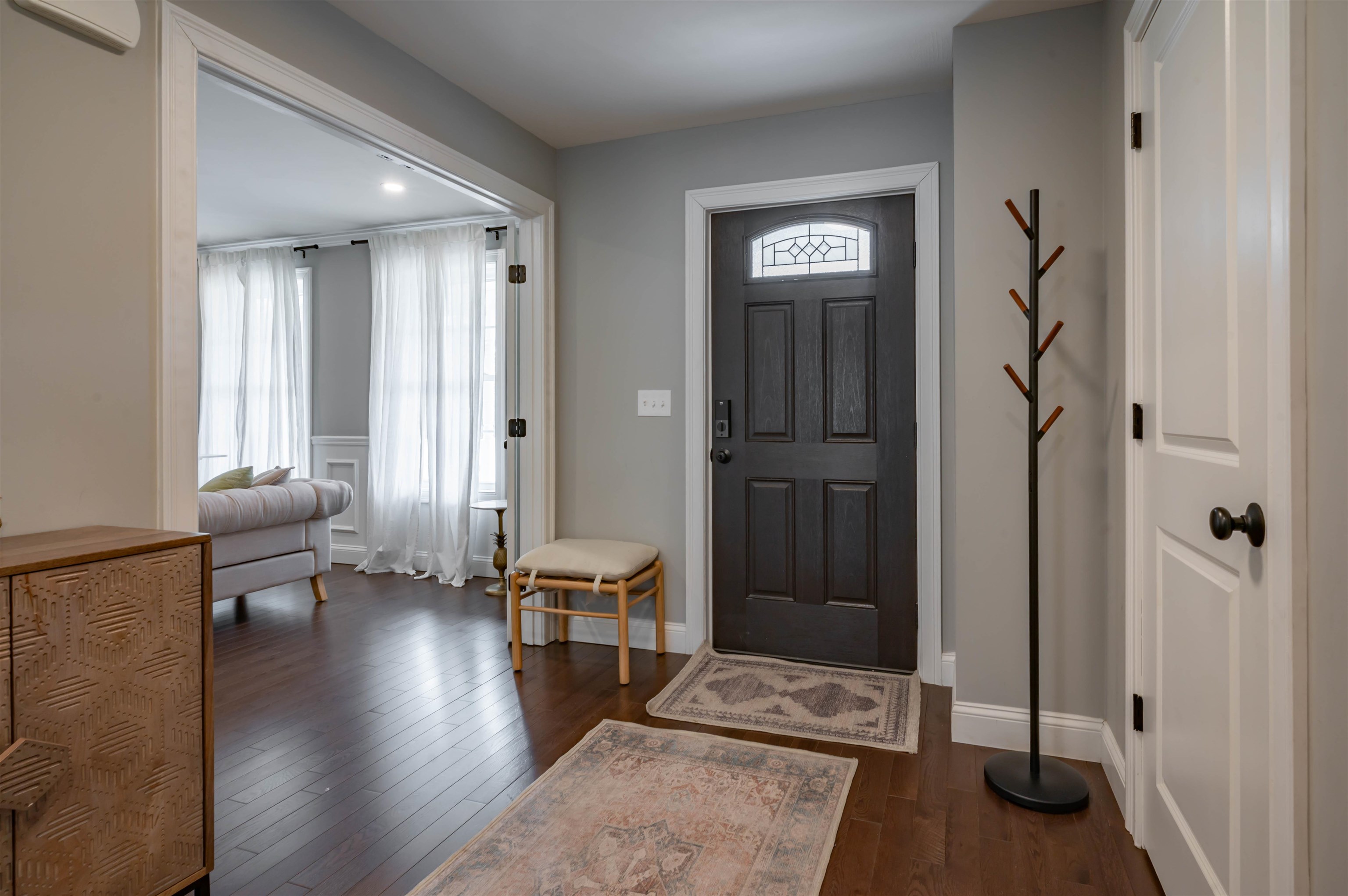 285 B Webster Street Hudson, NH 03051 - Photo 5 of 54