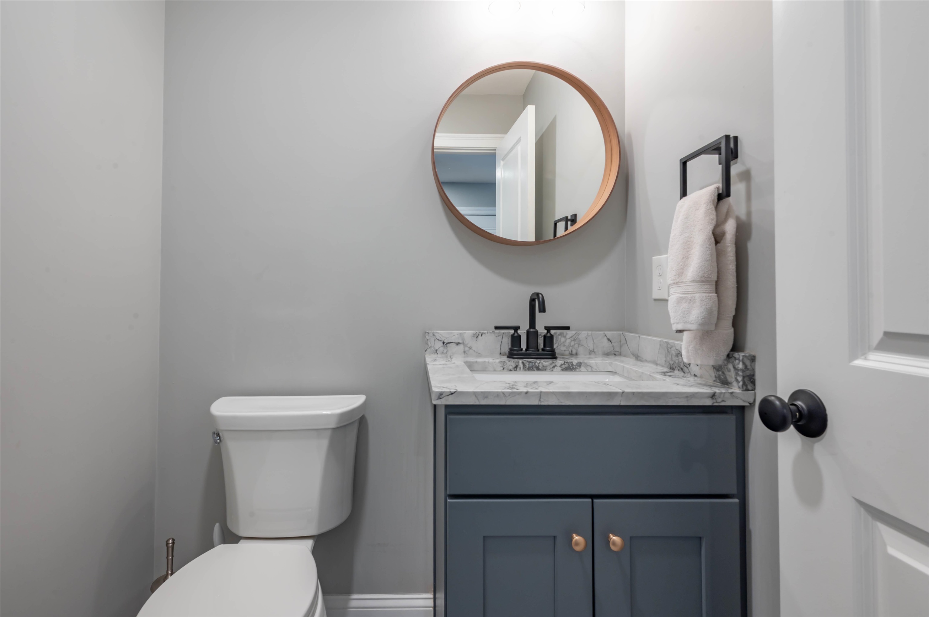 285 B Webster Street Hudson, NH 03051 - Photo 9 of 54