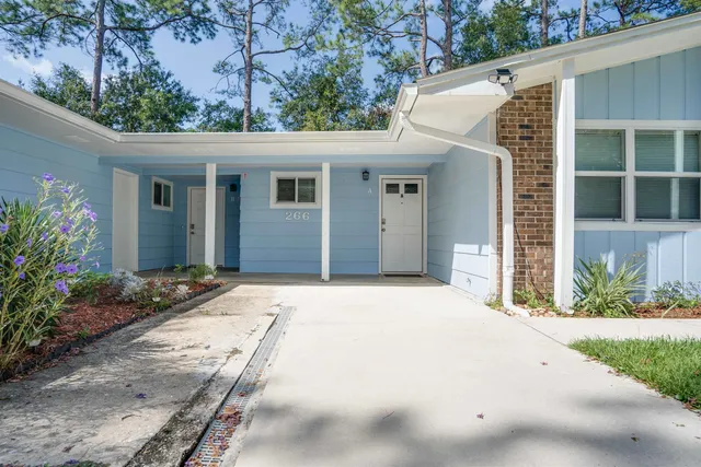 $1,950 | 266 South Villas Court, Tallahassee, FL 32303