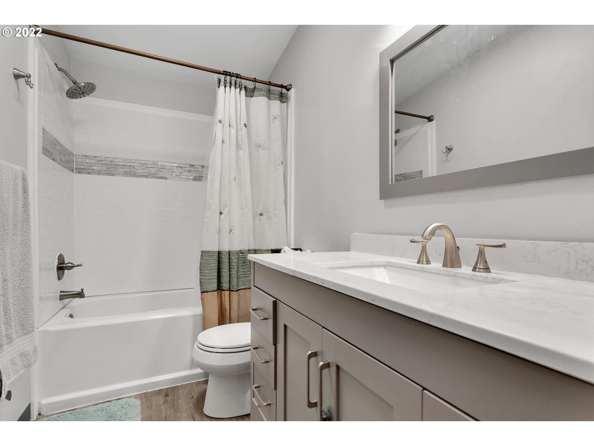 17600 Southwest Bunker Oak Road Beaverton, OR 97006 - Photo 18 of 27 Gallery Image 18