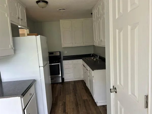 $189,000 | 121 Vandenburg Drive, Denison, TX 75020