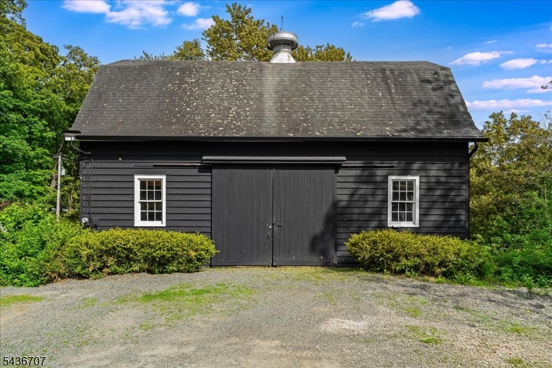 373 Green Road Sparta, NJ 07871 - Photo 4 of 40