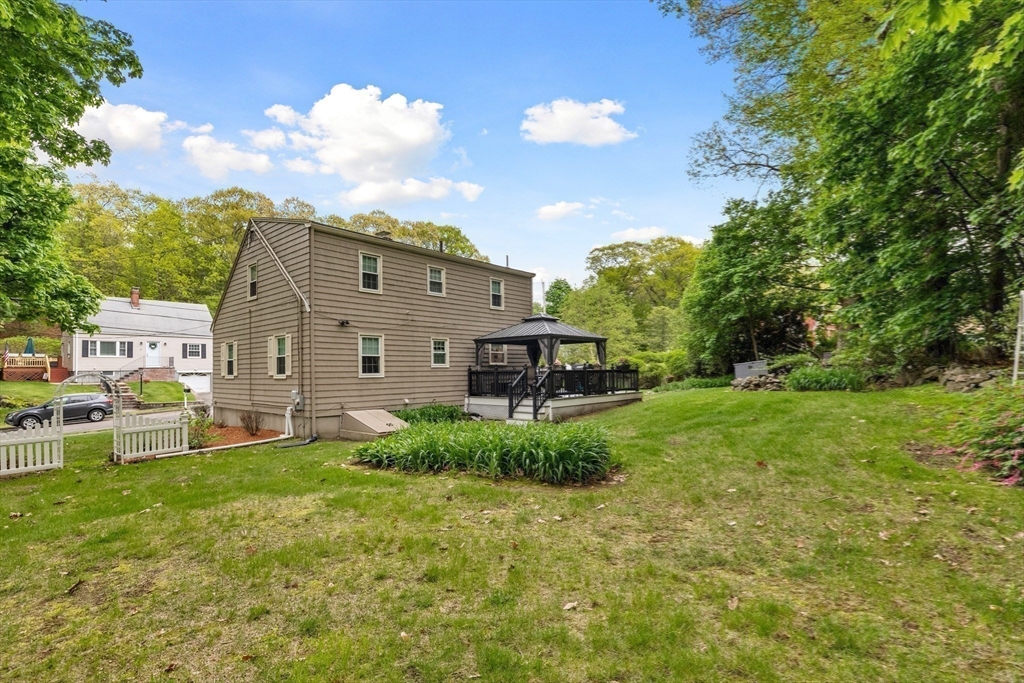 31 Hiawatha Road Woburn, MA 01801 - Photo 22 of 29