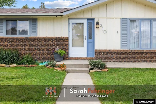 $309,900 | 210 Daffodil, Casper, WY 82604