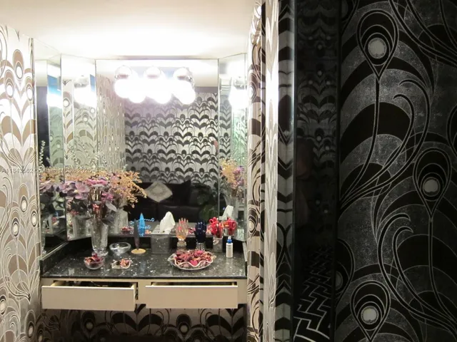 $2,500 | South Central Beach, Hollywood, FL 33019