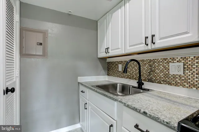 $159,900 | 7402 18th Avenue, Unit 14, Hyattsville, MD 20783