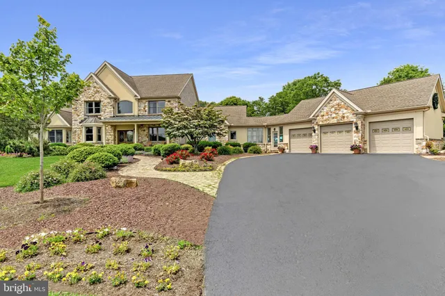 a view of house with outdoor space and street view