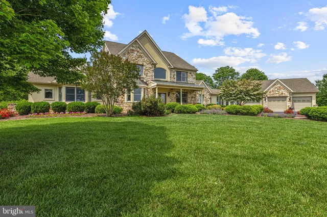 a view of a golf course with a garden
