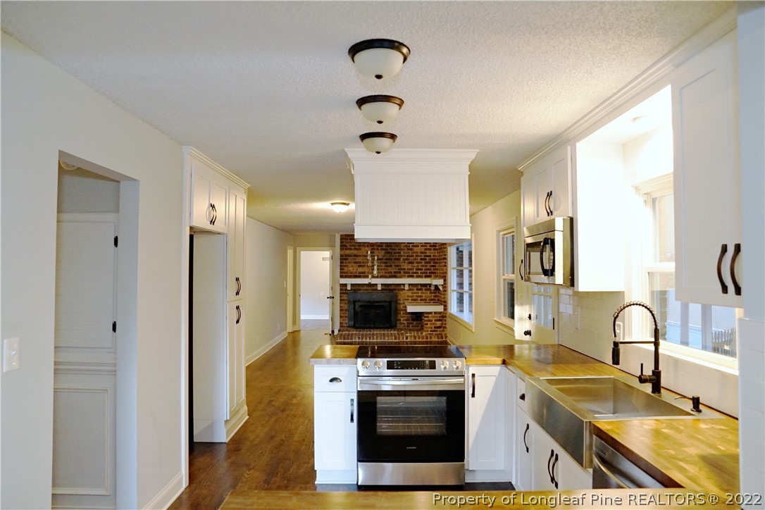 406 Dunmore Road Fayetteville, NC 28303 - Photo 16 of 49 Gallery Image 16
