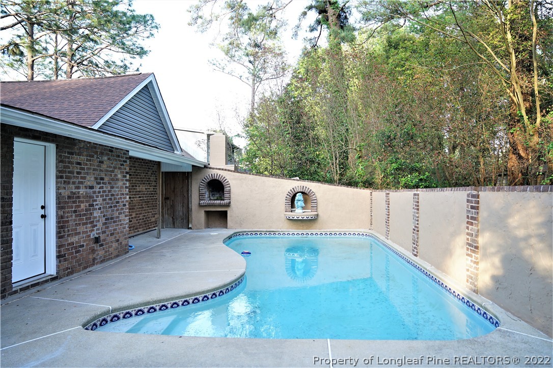 406 Dunmore Road Fayetteville, NC 28303 - Photo 4 of 49 Gallery Image 4