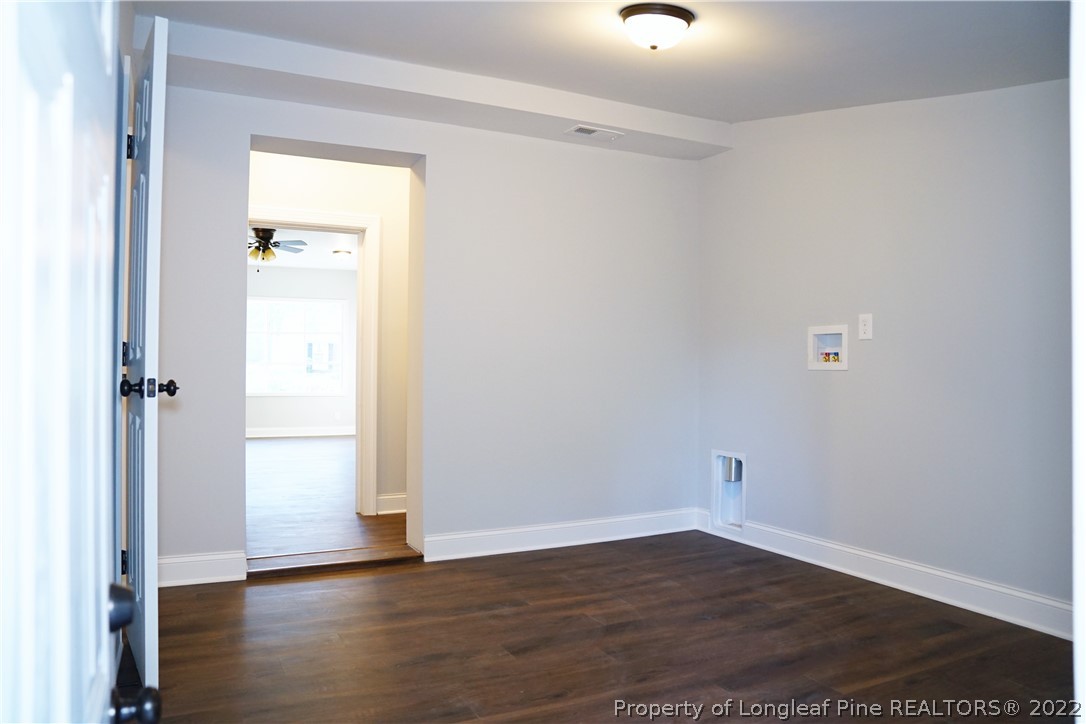 406 Dunmore Road Fayetteville, NC 28303 - Photo 7 of 49 Gallery Image 7