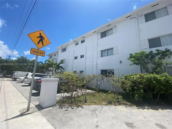 $1,575 | 13700 Northeast 6th Avenue, Unit 205, North Miami, FL 33161