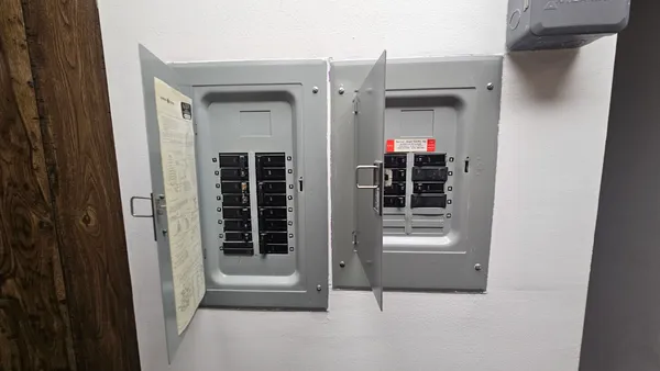 a view of an entryway of the house