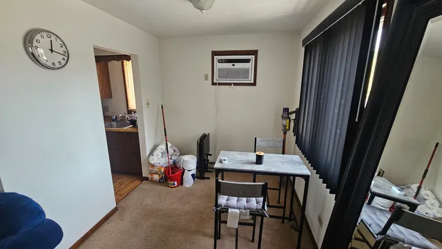 $390,000 | 18707 Burnham Avenue, Lansing, IL 60438